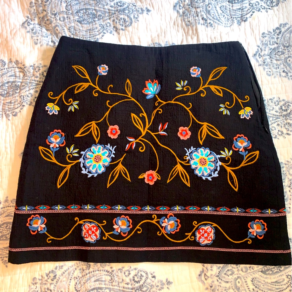 Loft Black Floral Embroidered Skirt